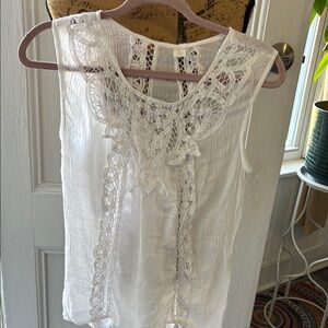 Cotton gauze sleeveless top